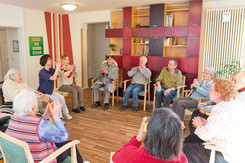 Bewegungsspiele in der Tagespflege Tabea