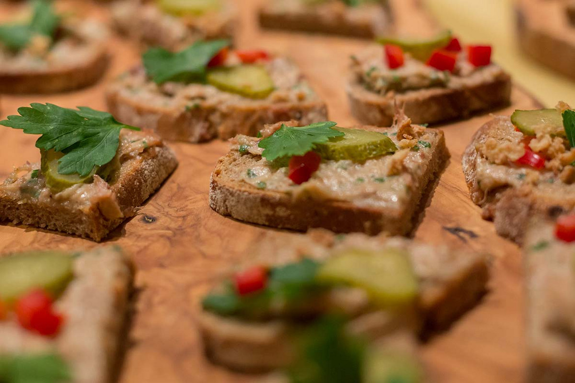 Kleine Schnittchen, Canapés